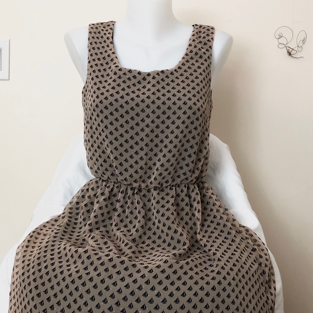 ❌ Flowy Tan Dress w/ Sail Boats Print